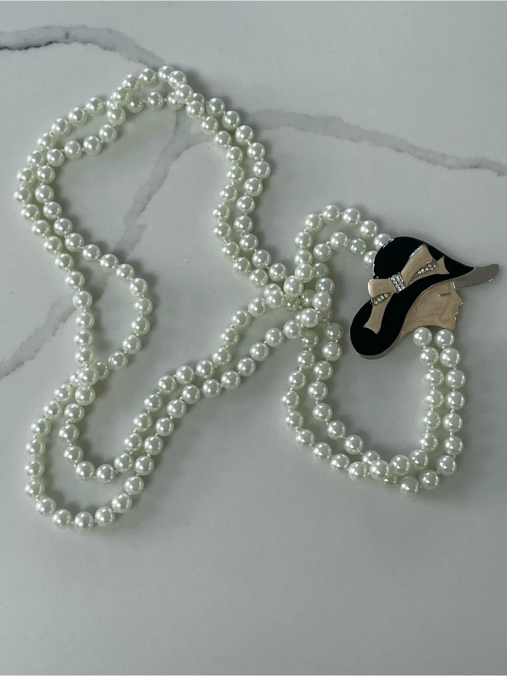 Vintage 1980s Multistrand Art Deco Lady in Hat Faux Pearl Necklace